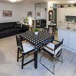 Art Apartment