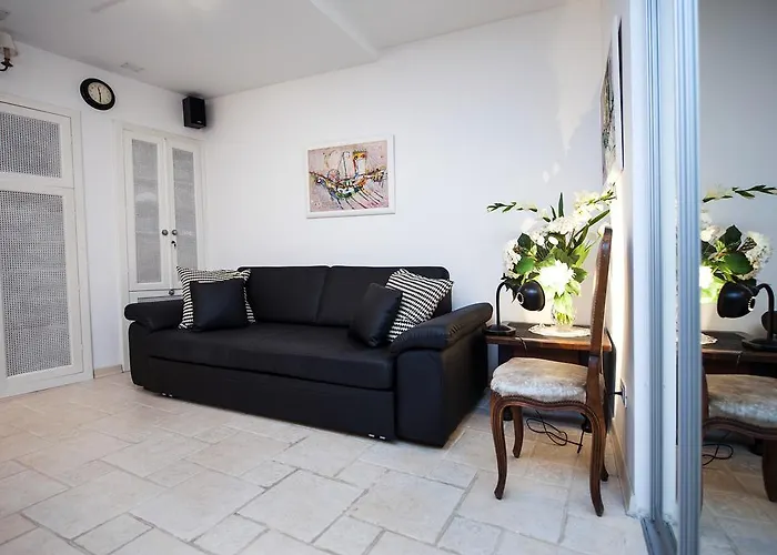 Art Apartment